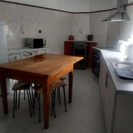 بيت للعطل Casa Da Calcada - Casa Inteira سيا